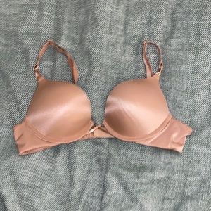 Nude 32A Victoria’s Secret Bombshell Bra